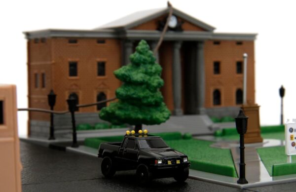 Diorama Nano Retour futur Hill Valley Courthouse Jada Toys 7