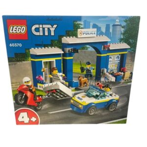 Lego City la course poursuite au poste de police 60370 1