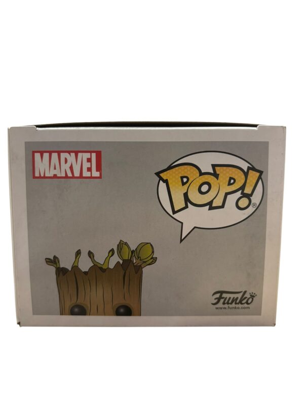 figurine dancing groot - 5